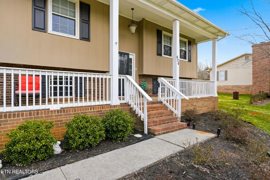 426 Coulter Rd, Maryville, TN 37804 - #3