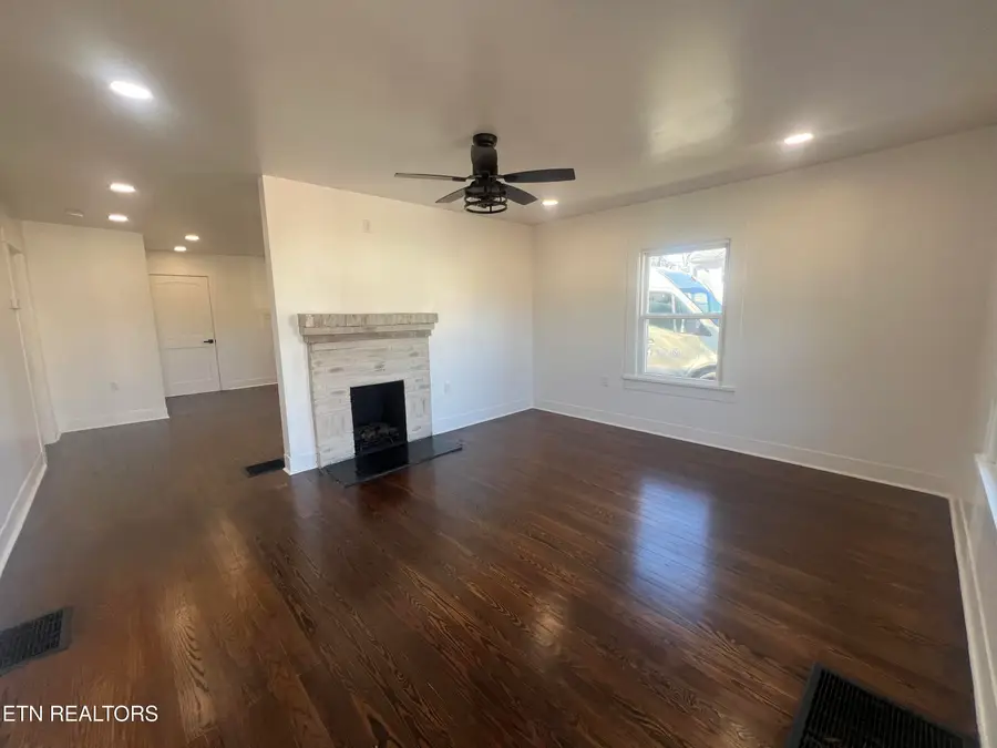 315 Meadow View Rd, Knoxville, TN 37914 - #3