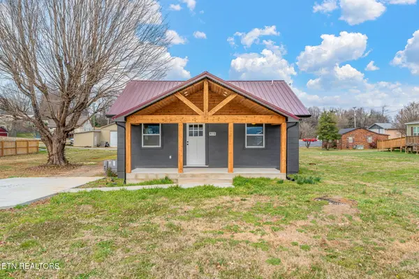 910 Cannon Ave, Sweetwater, TN 37874