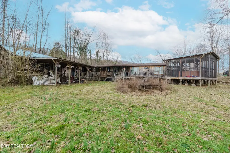 280 Strawberry Lane, Caryville, TN 37714 - #2