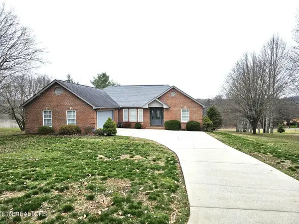 2411 Robin Ridge Drive, Maryville, TN 37801