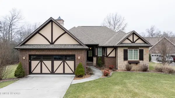 299 E Deer Creek Drive, Crossville, TN 38571