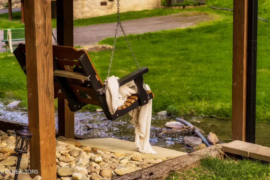 347 Caney Creek Rd, Pigeon Forge, TN 37863 - #2