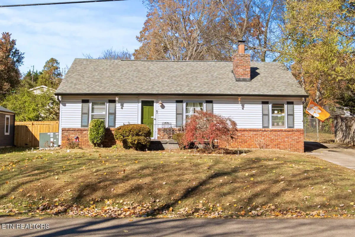 2207 Fenwood Drive, Knoxville, TN 37918 - #1