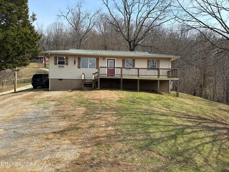 8634 Bud Hawkins Rd, Corryton, TN 37721 - #2