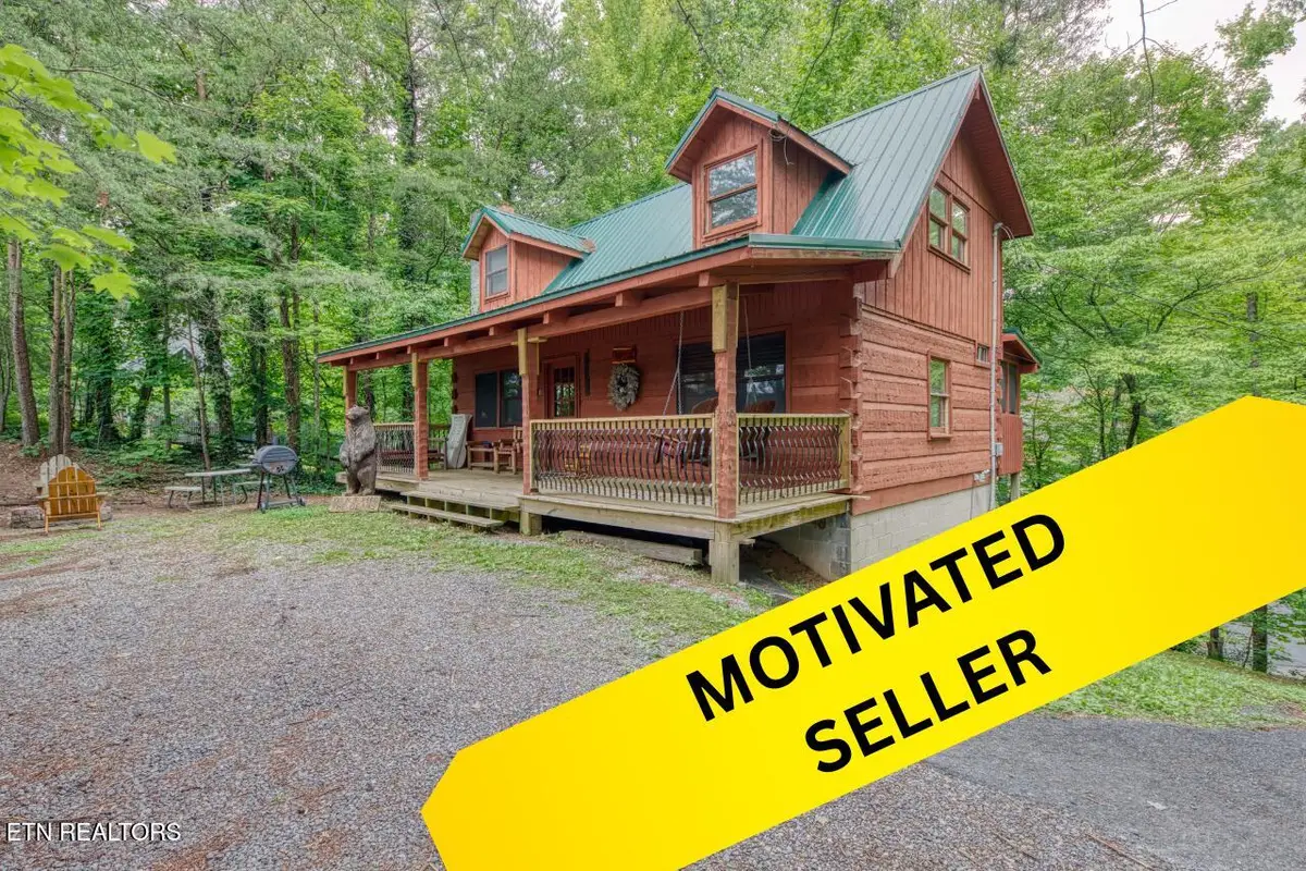 1136 E Foothills Drive, Gatlinburg, TN 37738 - #1