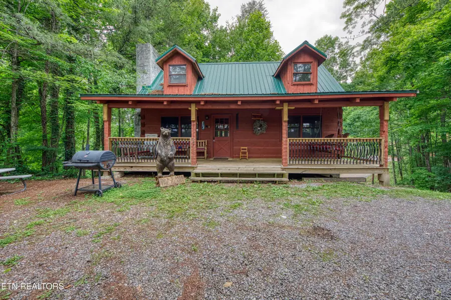 1136 E Foothills Drive, Gatlinburg, TN 37738 - #2