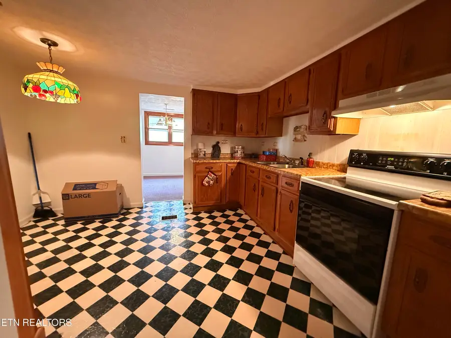 3682 Left Poor Valley Rd, Pennington Gap, VA 24277 - #3