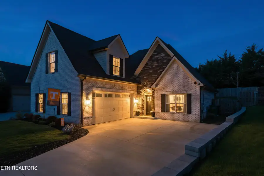 2441 Brooke Willow Blvd, Knoxville, TN 37932 - #2