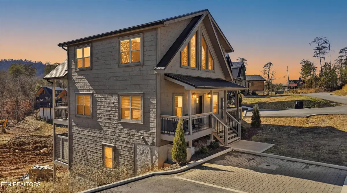 2872 Sequoia Rd, Pigeon Forge, TN 37863 - #1