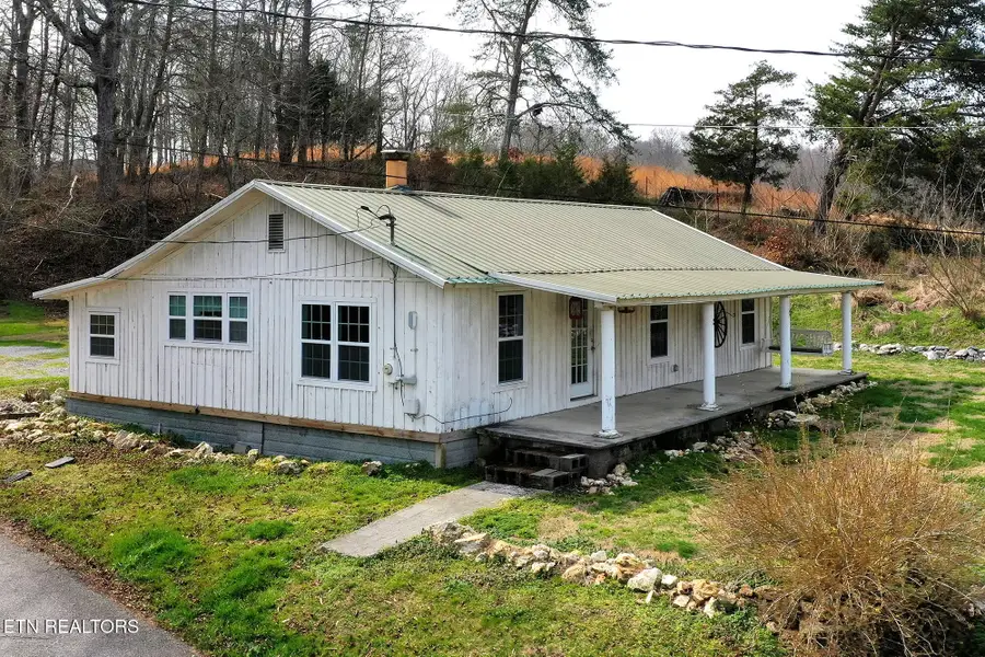 301 Gage Rd, Philadelphia, TN 37846 - #3