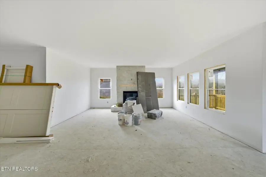 130 Forest Creek Pkwy, Oak Ridge, TN 37830 - #2