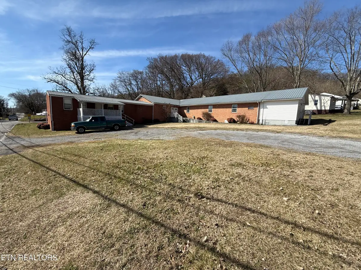 500 N Clay St, Rogersville, TN 37857 - #1