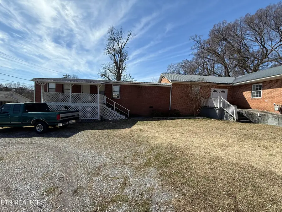 500 N Clay St, Rogersville, TN 37857 - #2