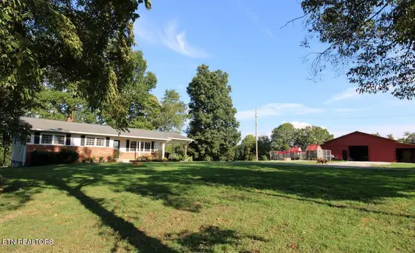 786 Swan Pond Circle Rd, Harriman, TN 37748