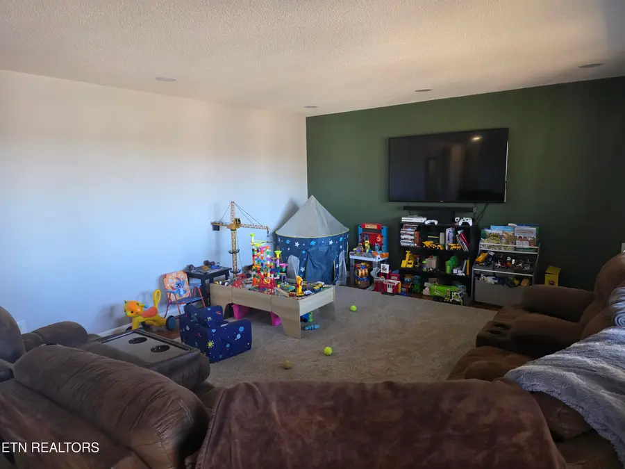 1808 E Alpine Drive, Maryville, TN 37804 - #3