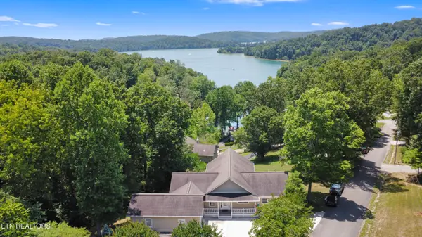 111 Deer Run Point, LaFollette, TN 37766