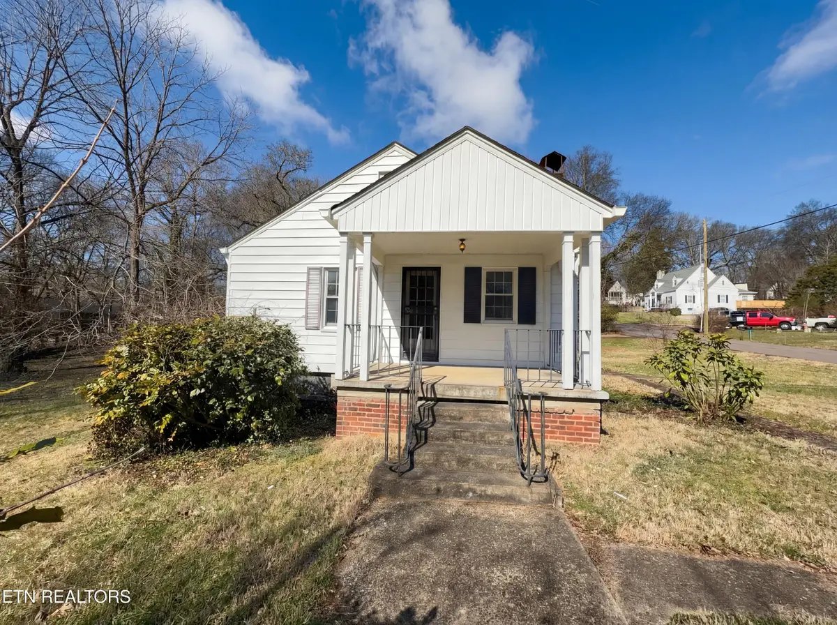 5513 Lake Shore Drive, Knoxville, TN 37920 - #1