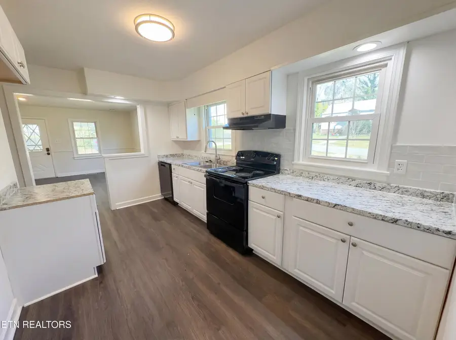 5513 Lake Shore Drive, Knoxville, TN 37920 - #3