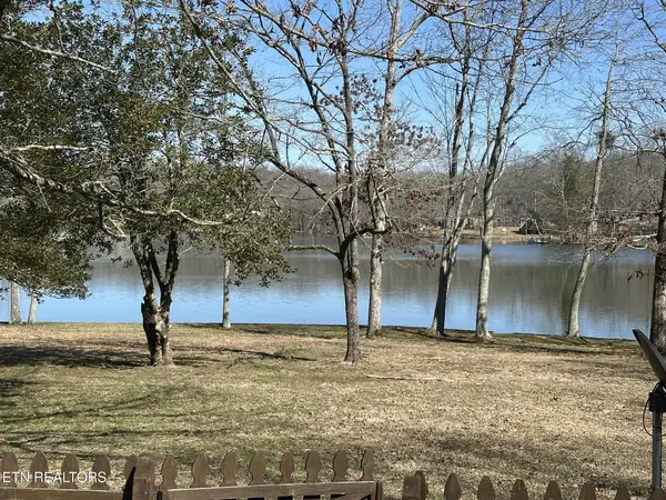 131 Pine Tree Circle, Crossville, TN 38571