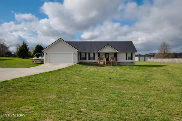 935 Oakland Rd, Sweetwater, TN 37874