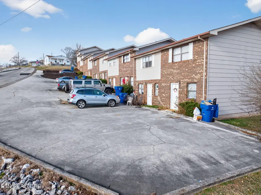 435 Hillside Drive, Harriman, TN 37748 - #3