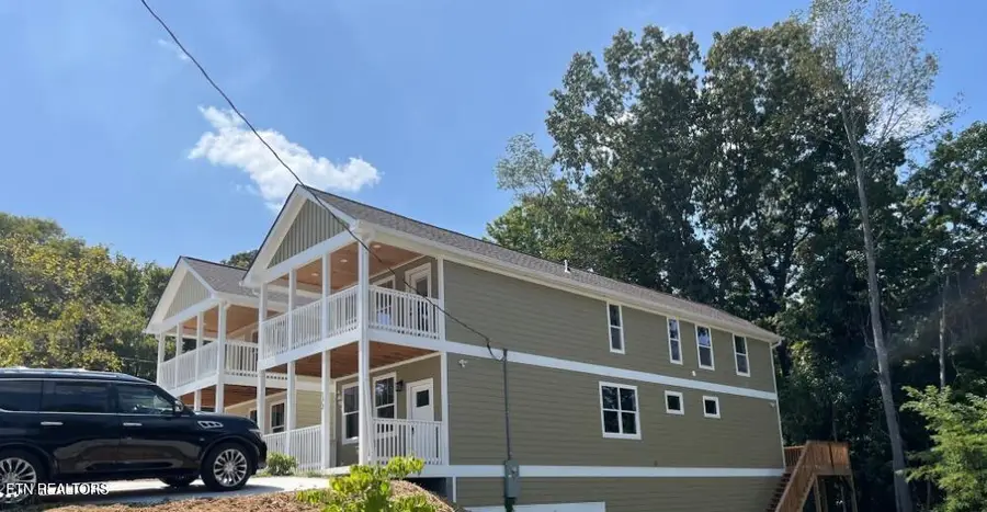 172 W Meeting St, Dandridge, TN 37725 - #3