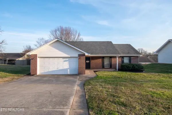 2105 Autumn Oak Circle, Maryville, TN 37801