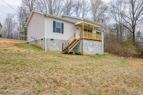 162 Volunteer Lane, Clinton, TN 37716