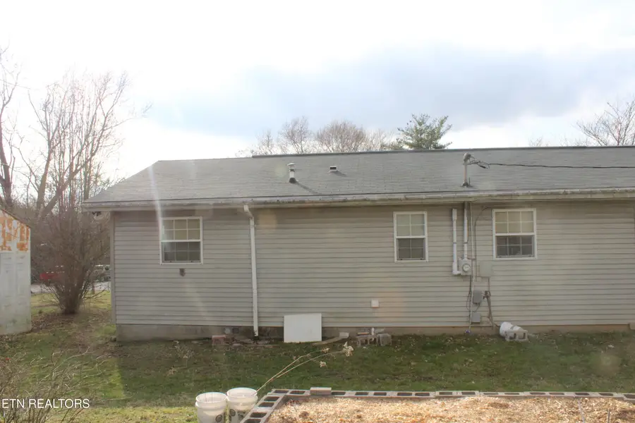 905 Mitchell Lane, Jamestown, TN 38556 - #3