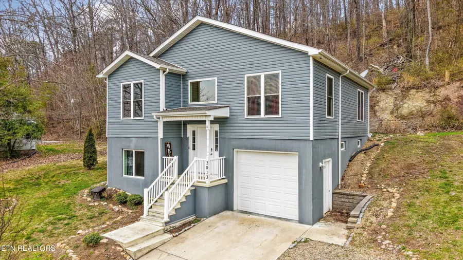 2813 Greenway Drive, Knoxville, TN 37918 - #2