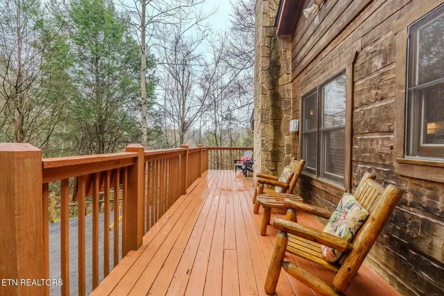 4320 Carolina Cove Way, Pigeon Forge, TN 37863 - #3