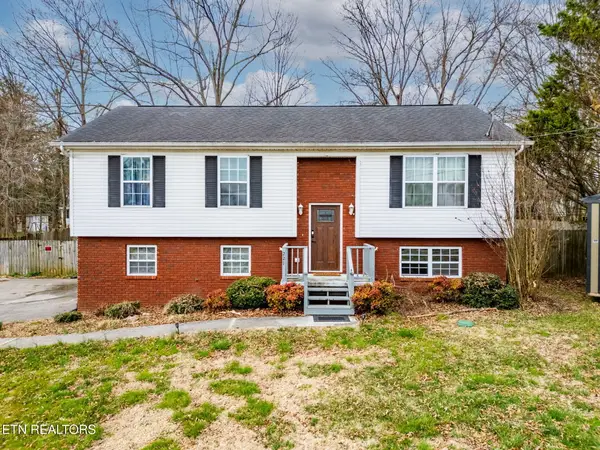 221 Stone St, Seymour, TN 37865