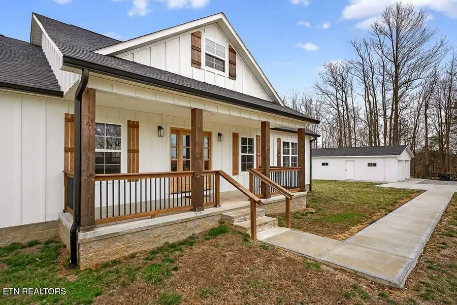 1667 Old Bonair Rd, Sparta, TN 38583 - #3