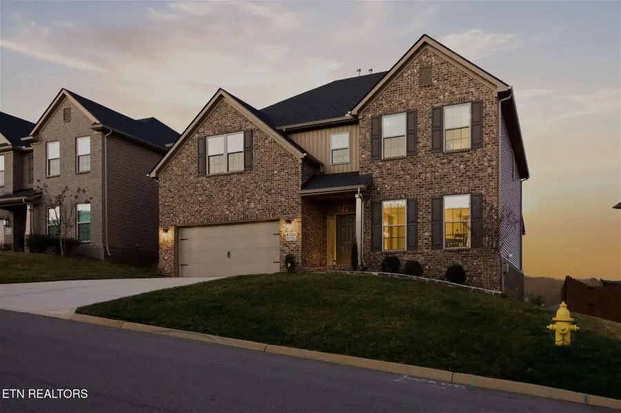 8735 Yellow Aster Rd, Knoxville, TN 37931 - #3