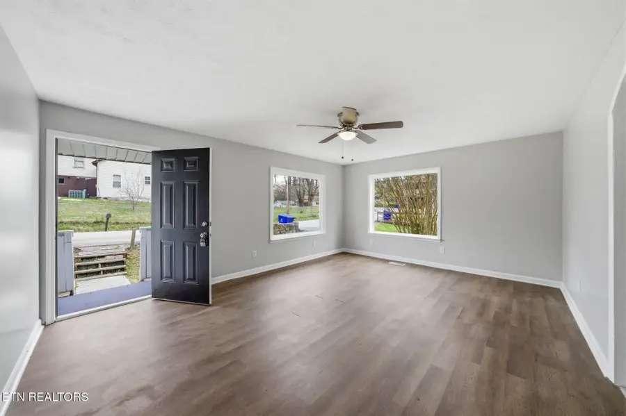 115 Cedar Circle, Harriman, TN 37748 - #3