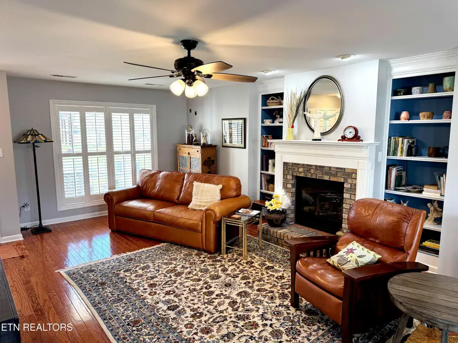 2327 Autumn Knoll Drive, Knoxville, TN 37920 - #3