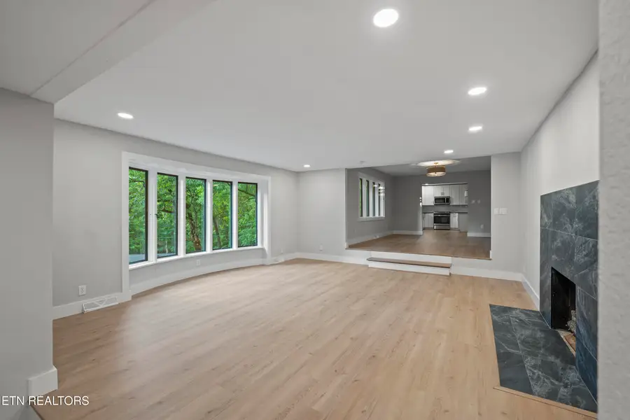 6020 Weems Rd, Knoxville, TN 37918 - #2