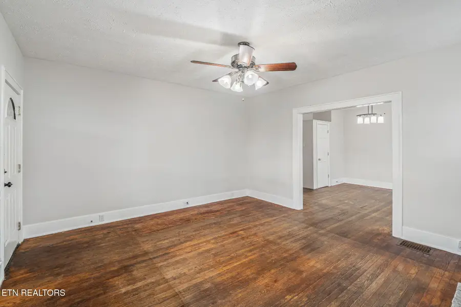 467 Chickamauga Ave, Knoxville, TN 37917 - #3