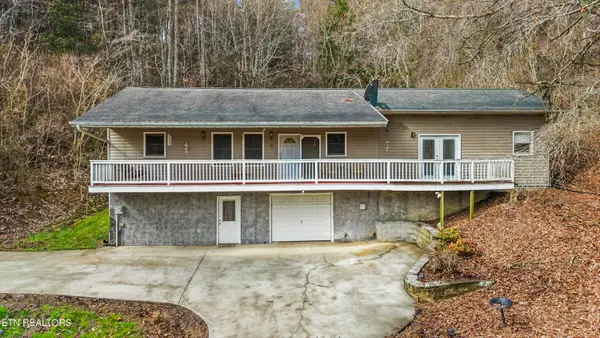 1223 Powder Springs Rd, Sevierville, TN 37876