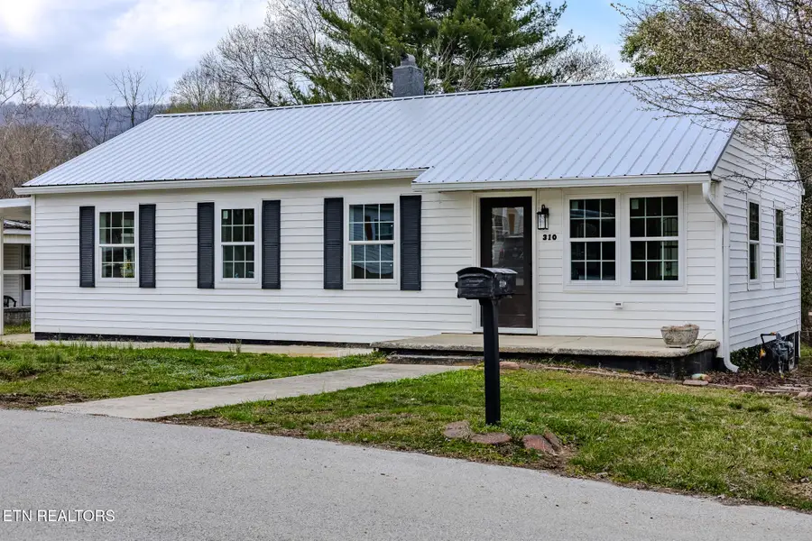 310 Carroll Drive, Harriman, TN 37748 - #3