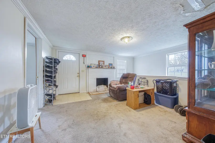 2225 NW Madison Rd, Knoxville, TN 37912 - #2