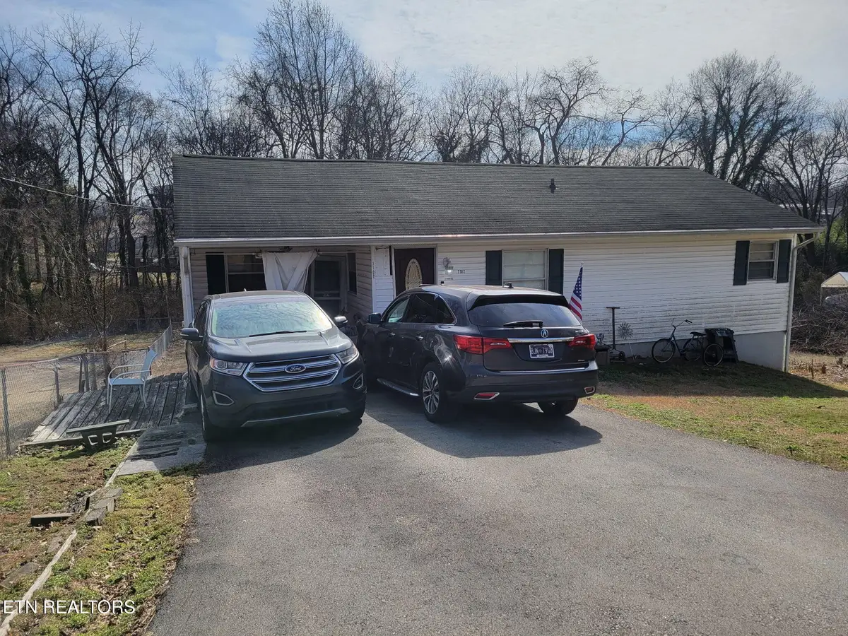 1102 Brookside Ave, Maryville, TN 37804 - #1