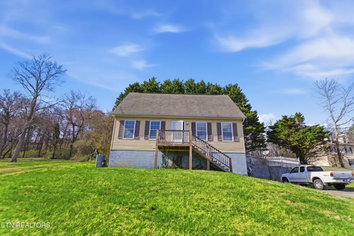 1417 Wilson Rd, Knoxville, TN 37912 - #1