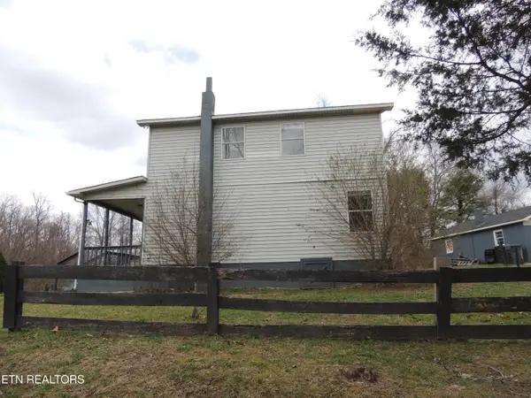 518 Flatt Spur Rd, Jamestown, TN 38556