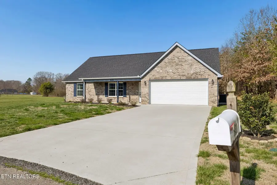 939 Shady Creek Rd, Maryville, TN 37801 - #3