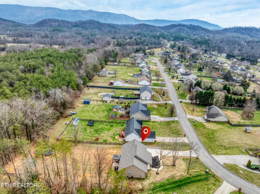 1318 Tomahawk Drive, Maryville, TN 37803 - #3