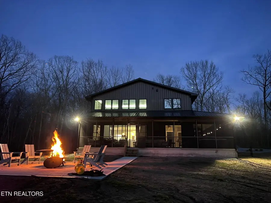 1532 E Overlook Rd, Monterey, TN 38574 - #2