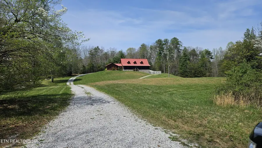 180 Mcjunkin Rd, Tellico Plains, TN 37385 - #2