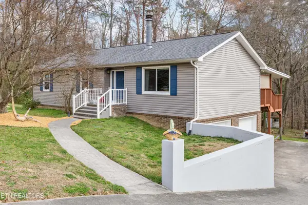 100 Pioneer Drive, Clinton, TN 37716